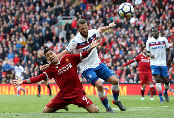 的中场球员 的中场球员