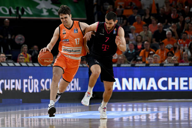 这场比赛的 这场比赛的