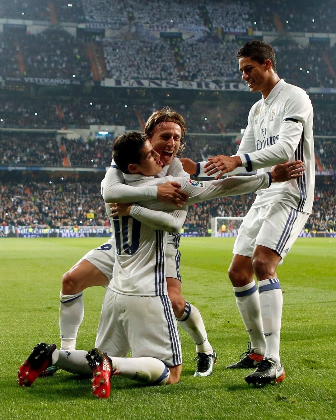 他的经历充 他的经历充